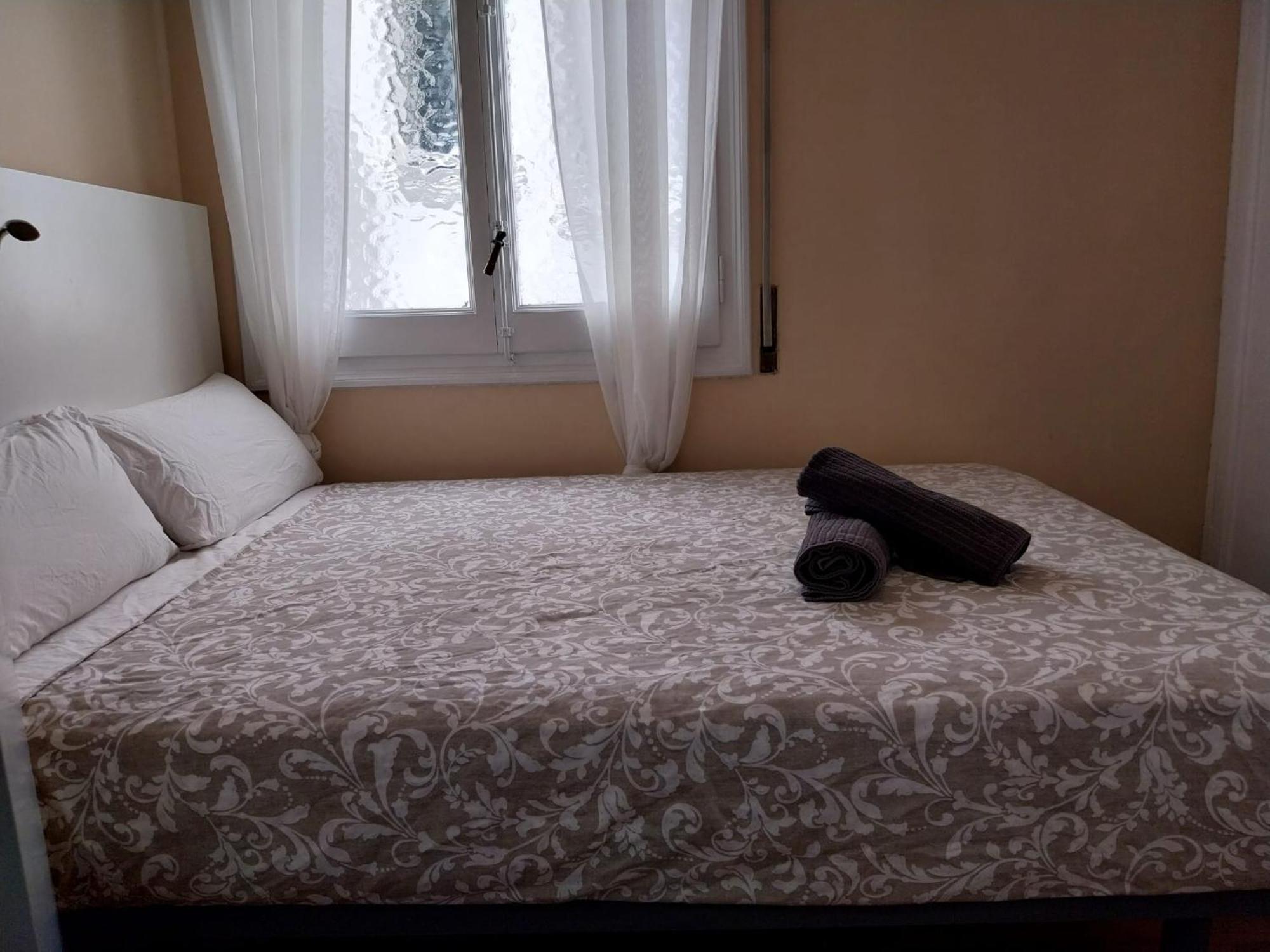 Eixample Bruc Private Hostel Barcelona